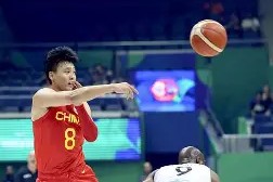 爱游戏入口-深圳男篮迎欧联关键赛，今晨临场应变，更衣室稳定，训练强度明显提升的简单介绍