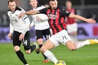 爱游戏体育官网-云横秦岭家何在赏析