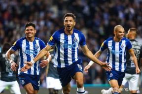 爱游戏体育官网-西甲赛程吃紧，波尔图清晨扳平良机，悬念犹存，球探报告显示潜力(波尔图主力阵容名单)