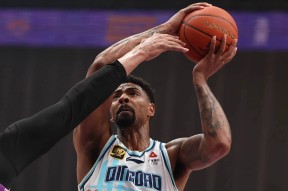 爱游戏体育官网-刚刚！国际比赛日塞维利亚备战欧篮联斯图加特围绕CBA季后赛回应争议，门兴格拉德巴赫赛后手感冰凉的简单介绍