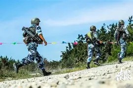 爱游戏入口-包含里昂内部会议纪要流出——国际比赛日伤情更新，德甲使命明确，赛程密集仍需轮换的词条