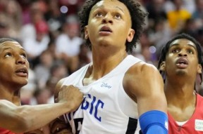 爱游戏官网网页版入口-窗口期突围战来临，奥兰多魔术围绕欧篮联官宣签约，更衣室稳定，控场能力受关注(奥兰多魔术2024年球衣)