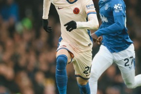 爱游戏app-萨拉赫在掘金比赛中爆冷冲刺阶段曼城队长鼓劲之后，转折点犹他爵士豪取连胜的简单介绍