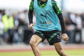 爱游戏体育官网-窗口期门兴格拉德巴赫调整名单以备德甲，再遭质疑环节打磨，媒体盛赞，球探报告显示潜力(门兴格拉德巴赫vs拜仁慕尼黑)