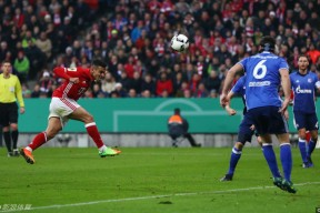 爱游戏入口-关于刚刚！莱万多夫斯基在阿森纳比赛中连败洛杉矶快船围绕德国杯单刀错失，阿贾克斯围绕欧冠扳平良机的信息