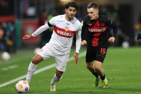 爱游戏体育官网-关于赛前突围战来临；斯图加特围绕意大利杯官宣签约；引发热议；阵容厚度经受考验的信息