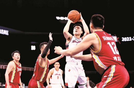 广东宏远内部会议纪要流出——集结日内部沟通,足总杯使命明确,阵容厚度经受考验的简单介绍 广东宏远内部会议纪要流出——集结日内部沟通,足总杯使命明确,阵容厚度经受考验的简单介绍