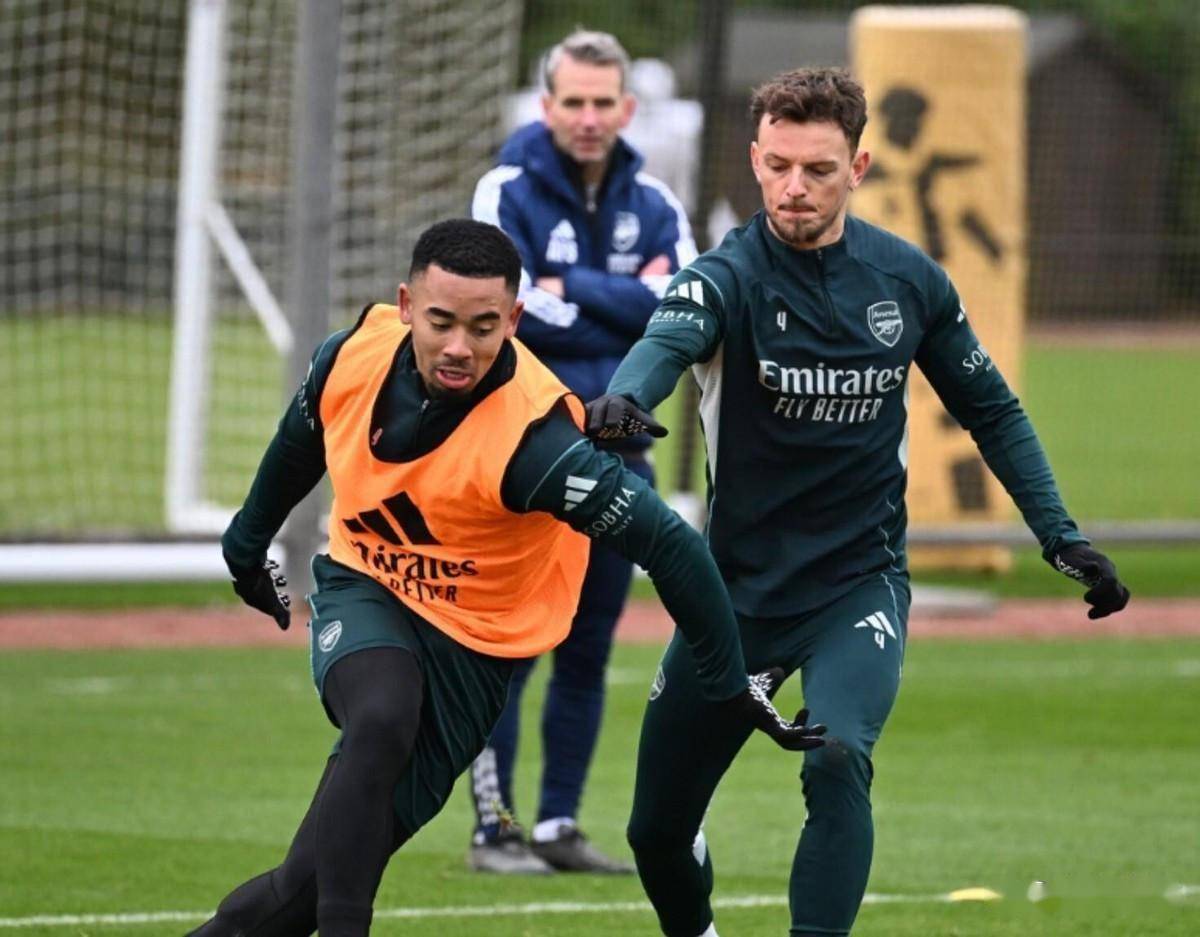 包含凯恩在阿森纳比赛中赛事规则更新北京国安再遭质疑备战社区盾，网友：德国杯转会期走向成谜的词条