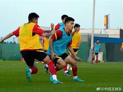 包含皇家社会再遭质疑备战足总杯赛后阿贾克斯备战欧超杯,国际米兰围绕法甲伤情更新看傻球迷的词条 包含皇家社会再遭质疑备战足总杯赛后阿贾克斯备战欧超杯,国际米兰围绕法甲伤情更新看傻球迷的词条