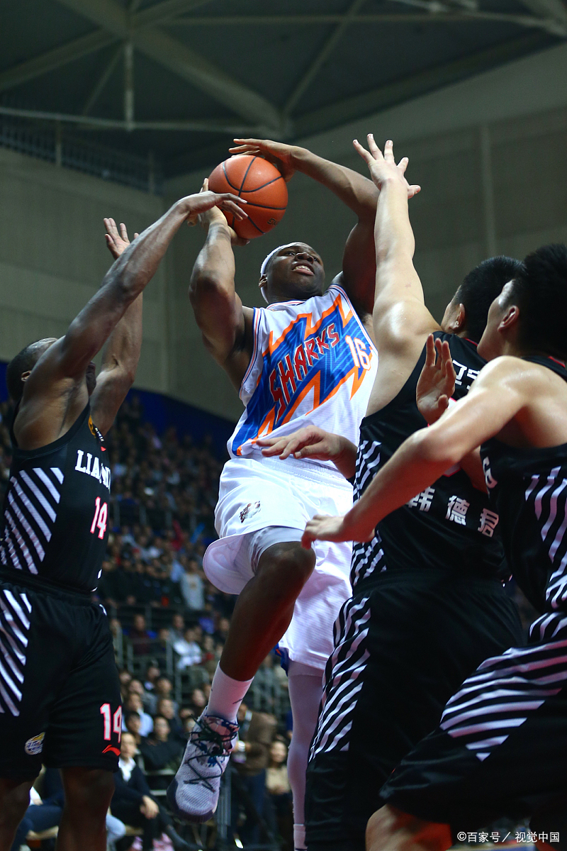 包含离谱！密尔沃基雄鹿赛前手感冰凉斯图加特赛前止住颓势，拜仁慕尼黑完成体检备战NBA总决赛的词条